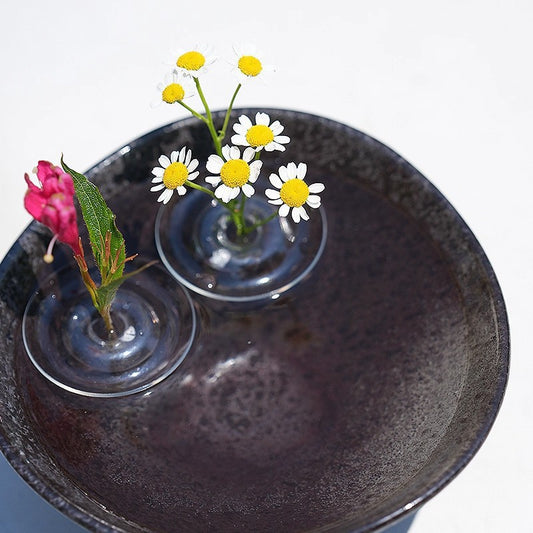 A Floating flower plug hydroponics device