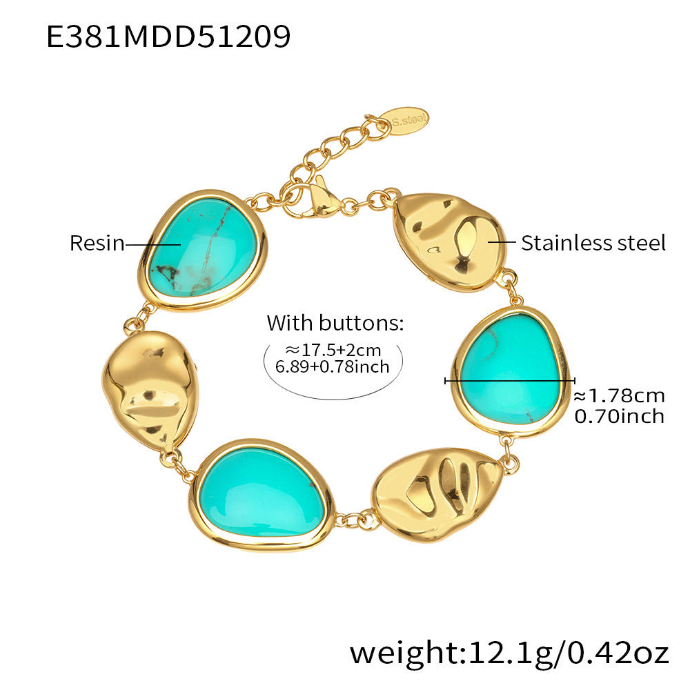 A bracelet jewelry