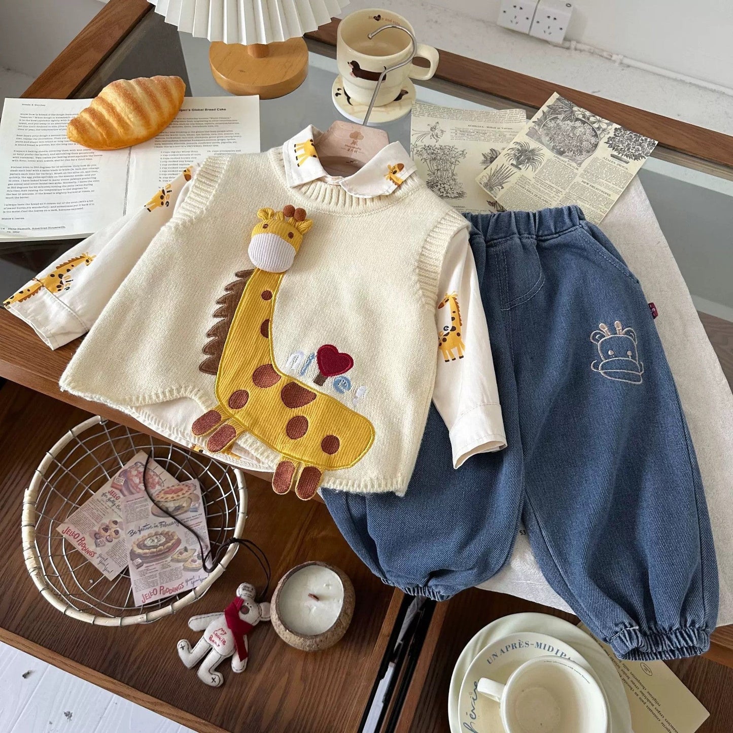 A children's set three-piece set