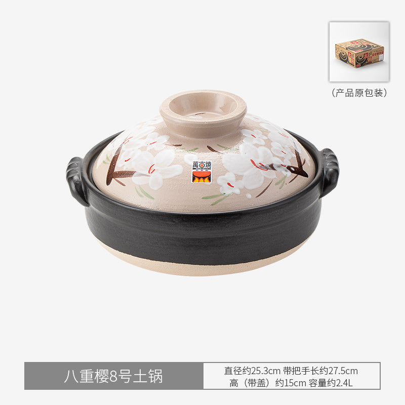 A clay soup pot