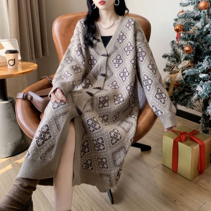 A long knit jacket