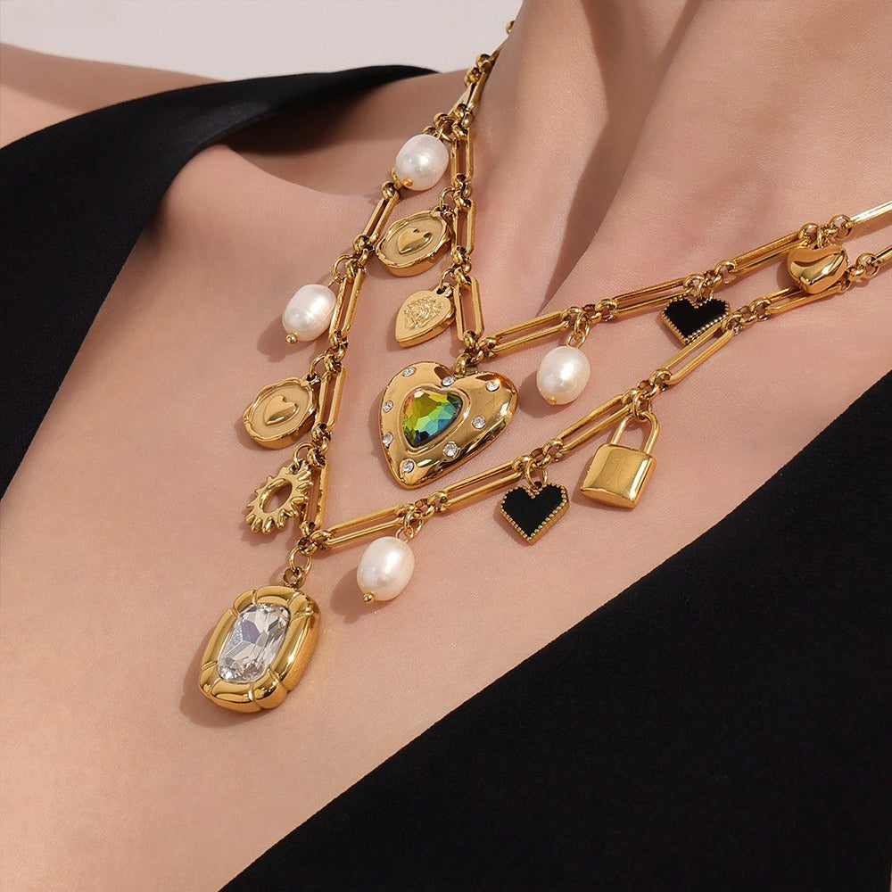 A necklace jewelry