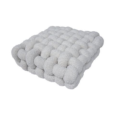 P  pillow throw pillow
