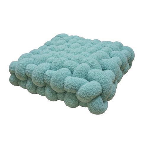 P  pillow throw pillow