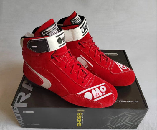 A racing shoe