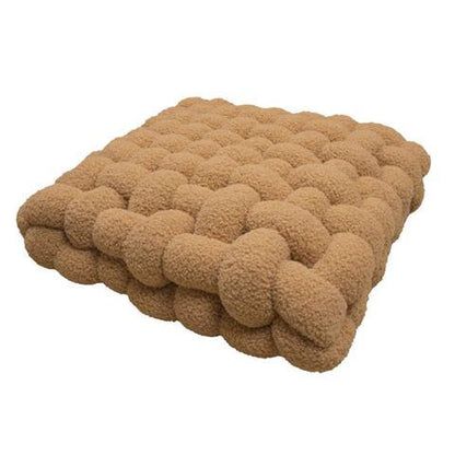 P  pillow throw pillow