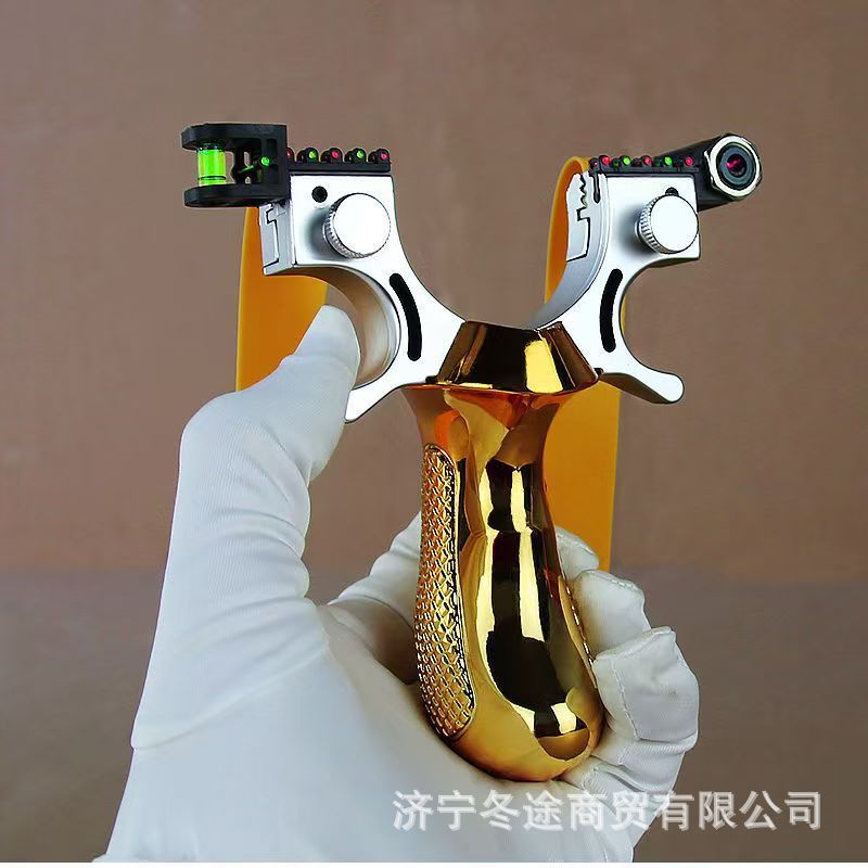 A high-precision new 98K laser aiming outdoor combat free fast pressure slingshot frame