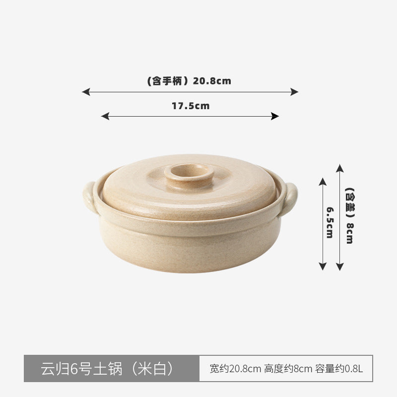 A clay soup pot