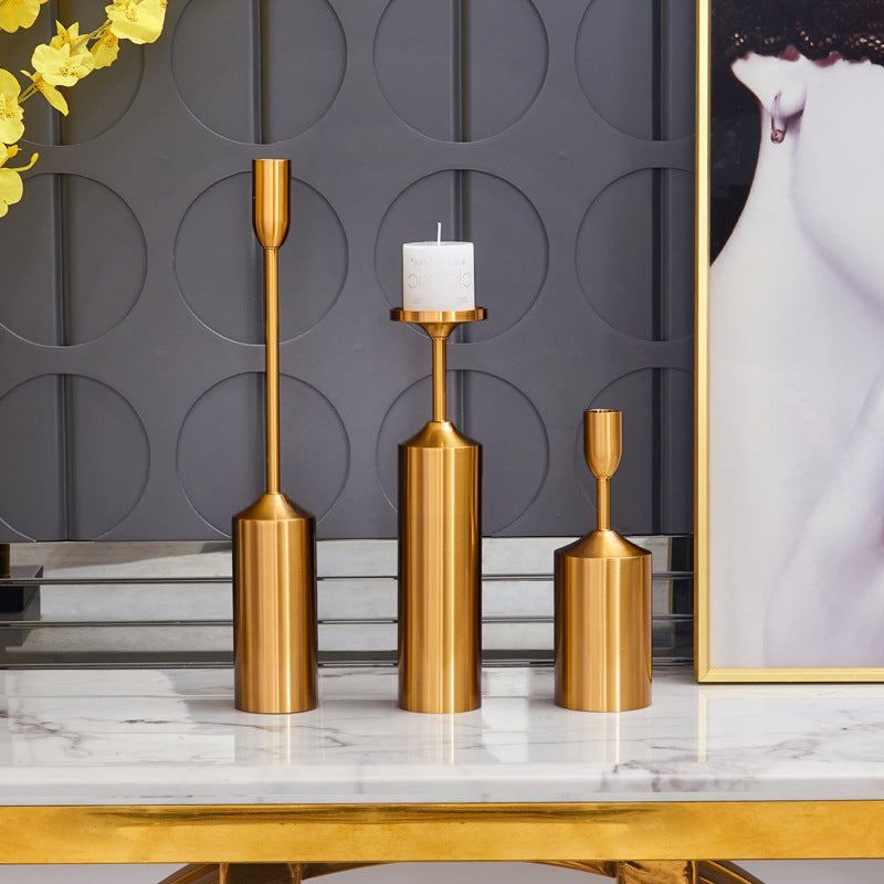 A European metal candlestick electroplating wedding props dining table candlelight dinner decoration home soft decoration handicrafts ornament