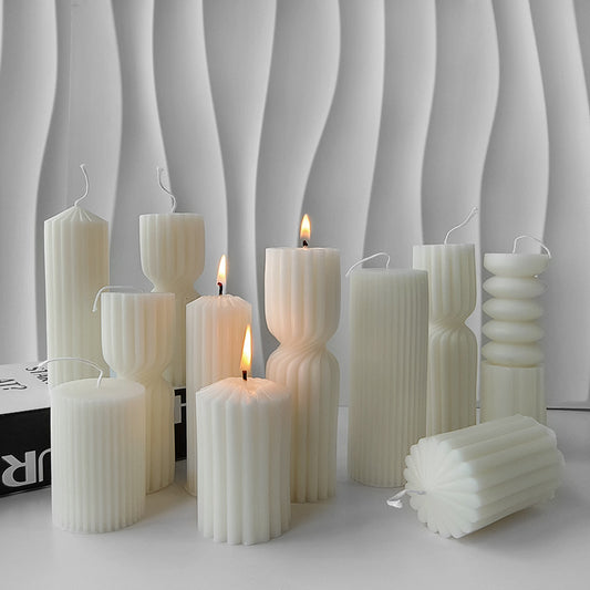 A cylindrical mold