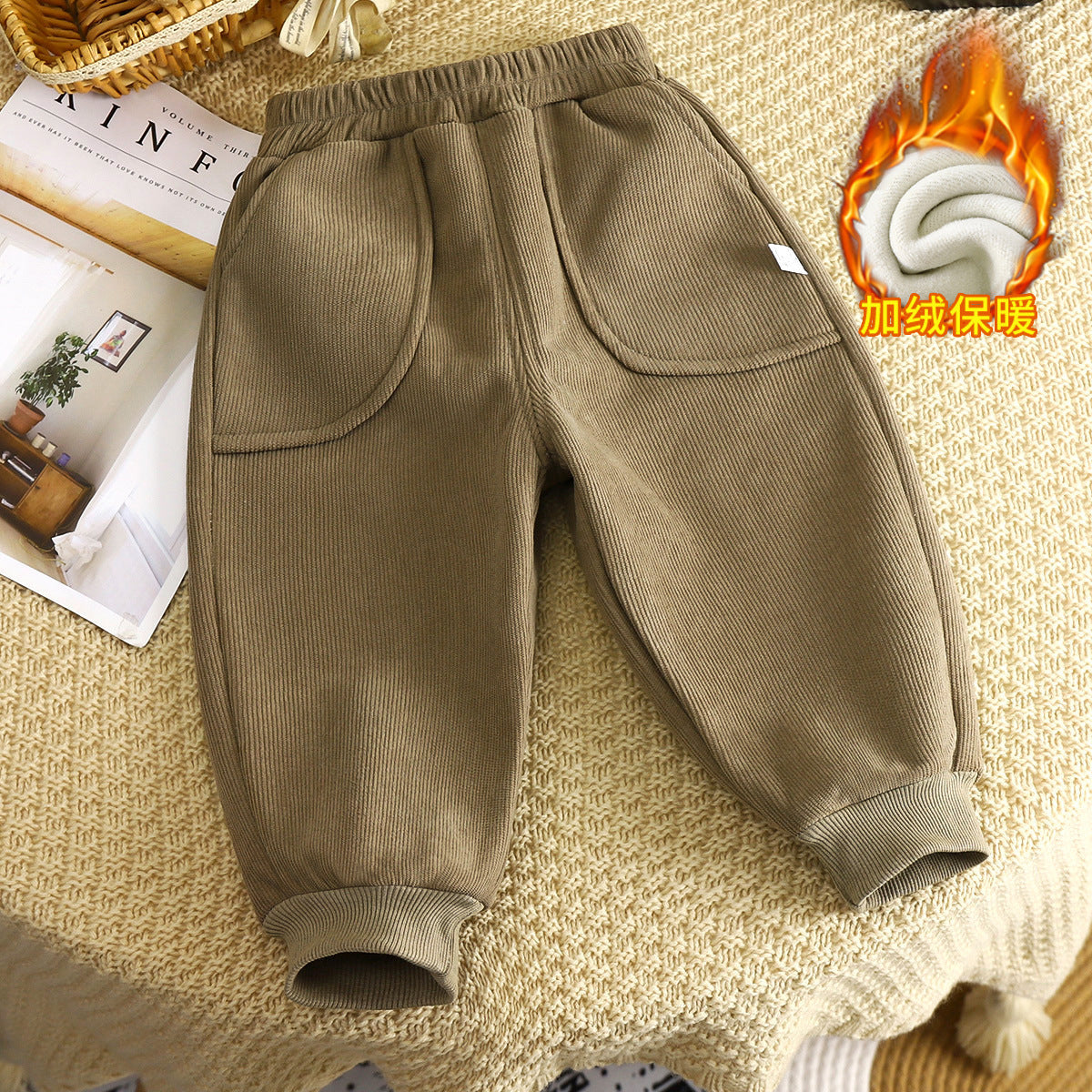 A children's and teenagers' pants
