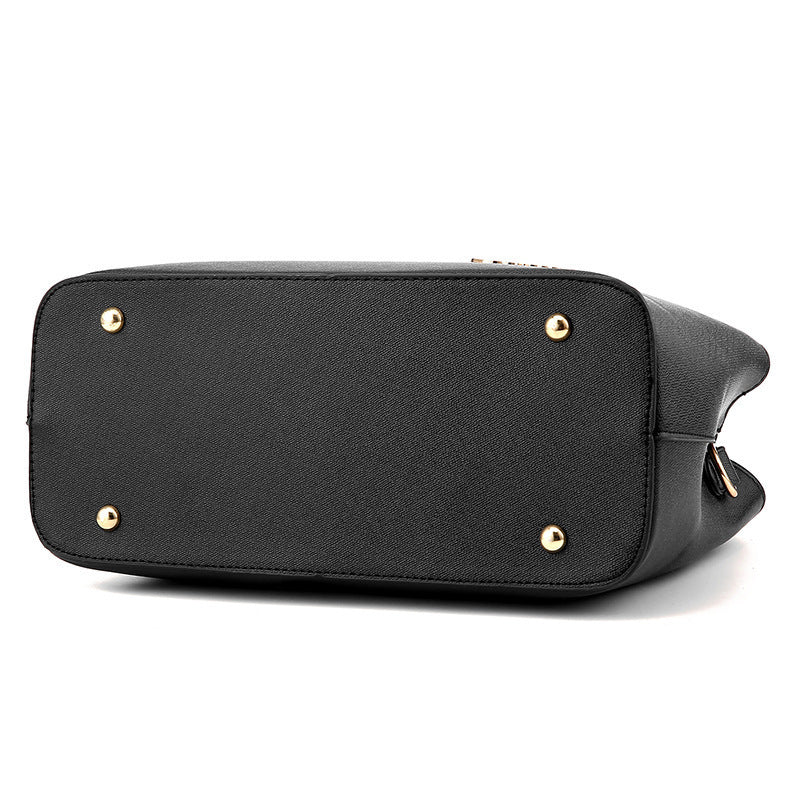 A new fashion trendy shoulder messenger bag handbag Korean version