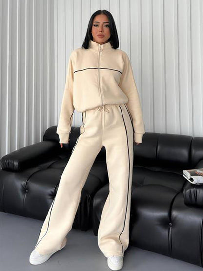 A long-sleeved sweater set