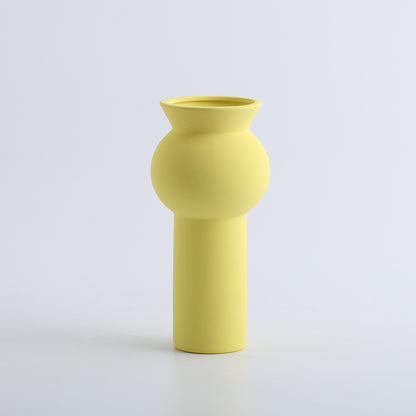 A ceramic vase decorative ornament