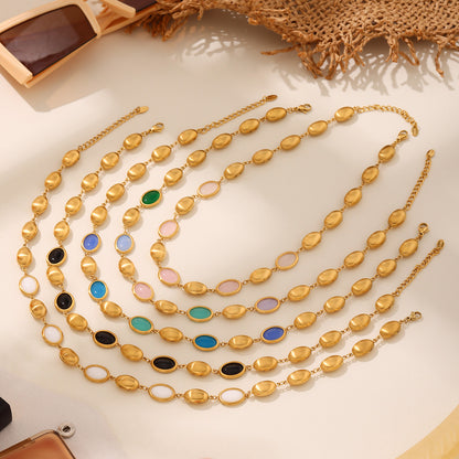 A necklace jewelry
