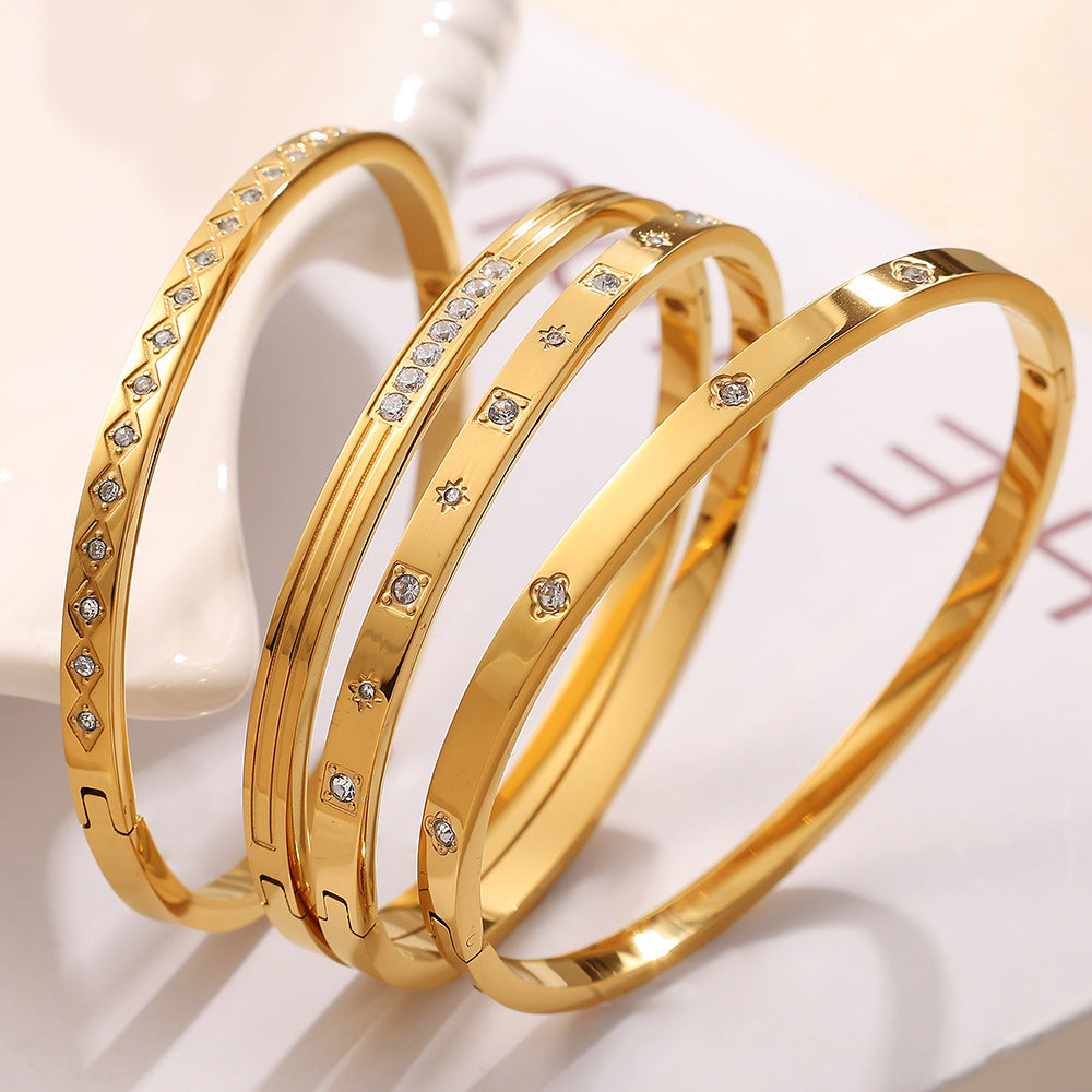 A European and American hot selling ins style titanium steel bracelet hexagram star snap buckle bracelet 18k gold-plated stainless steel zircon bracelet