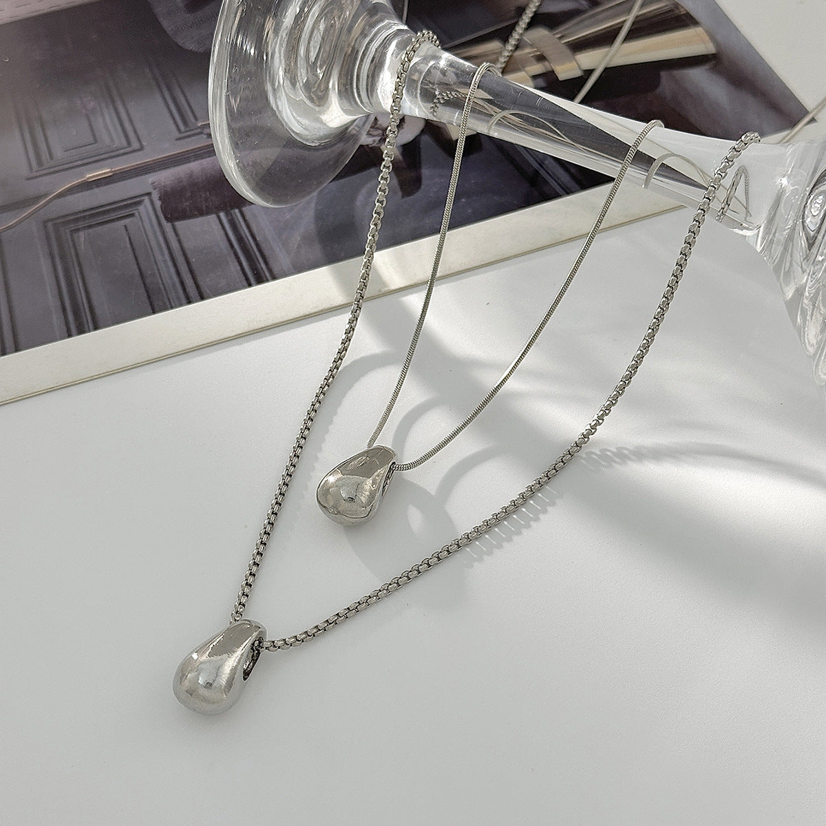 A simple necklace jewelry