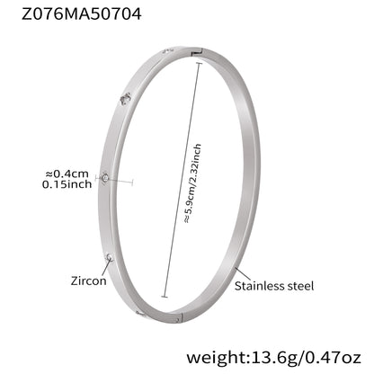 A bracelet jewelry