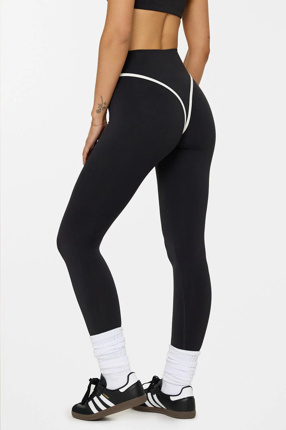 A new nude yoga jacket stand-up collar zipper fitness shaping waist short sports long sleeve cycling
