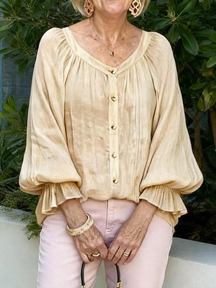 A Women's long sleeves  V-neck long sleeves