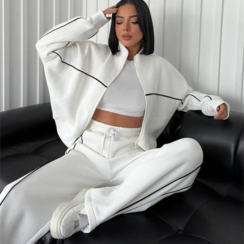 A long-sleeved sweater set