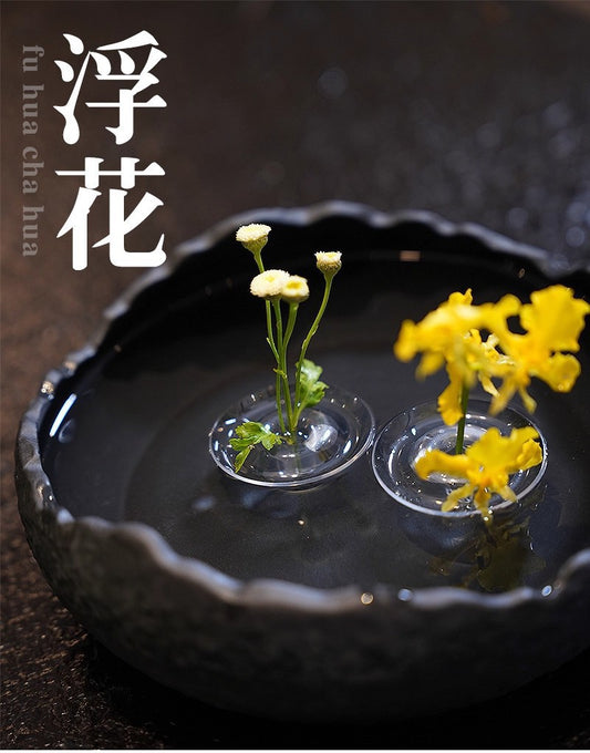A Floating flower plug hydroponics device
