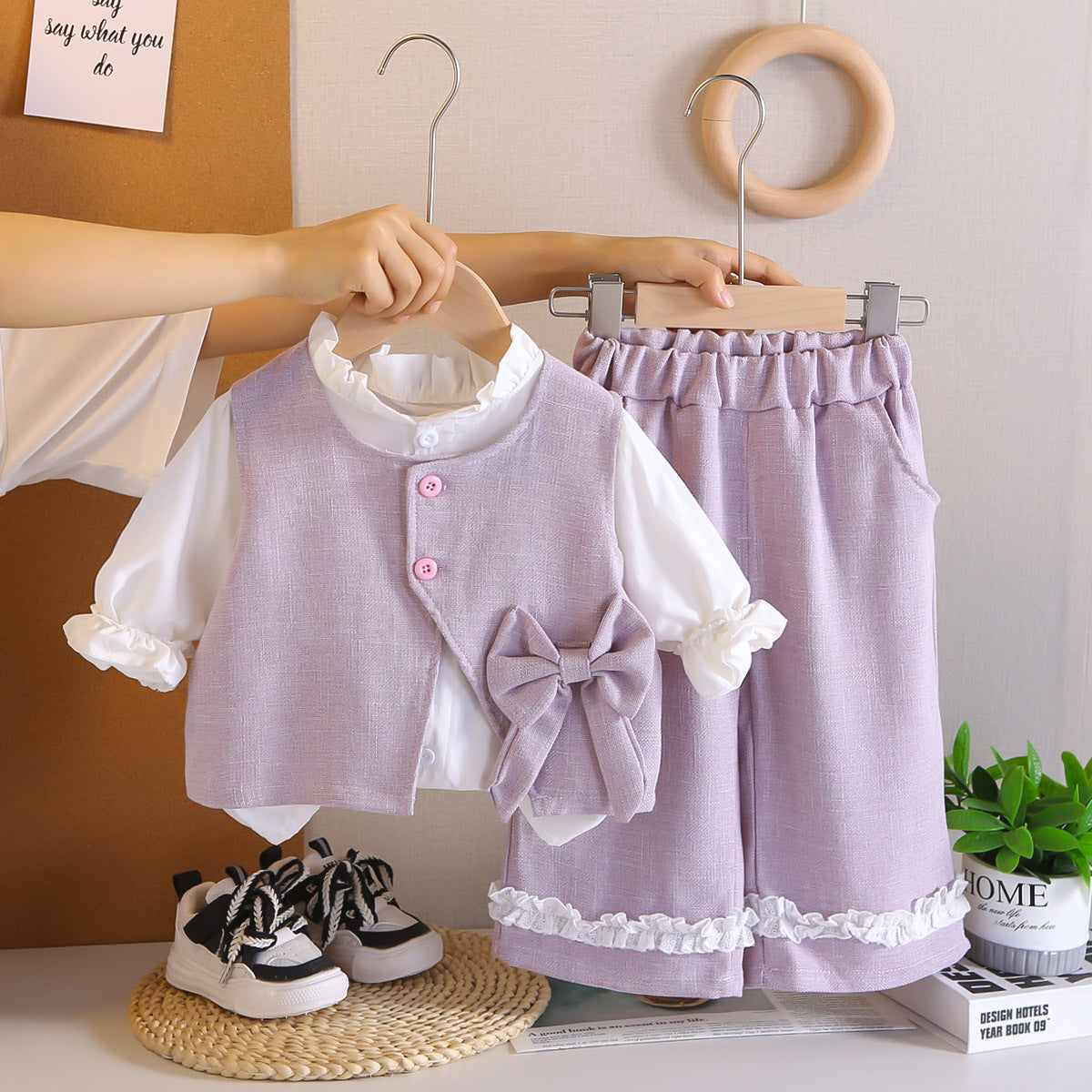 A children's three-piece set