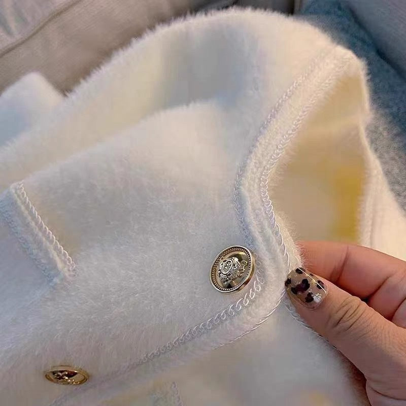 A lady's coat