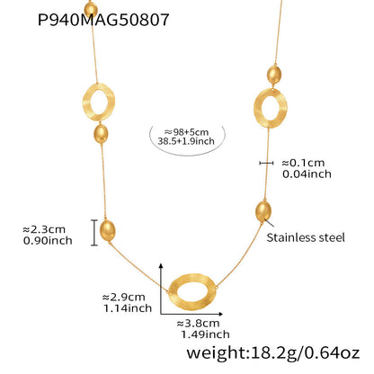 A necklace jewelry