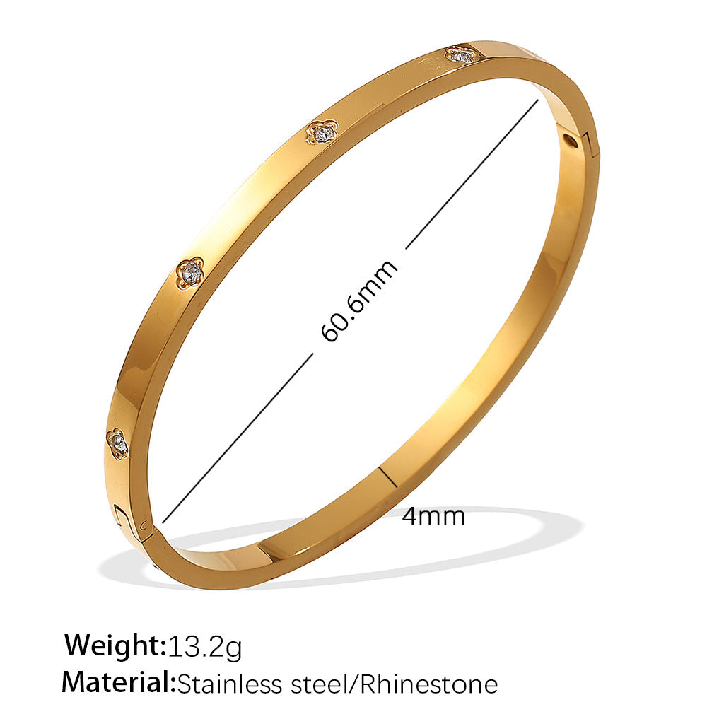 A European and American hot selling ins style titanium steel bracelet hexagram star snap buckle bracelet 18k gold-plated stainless steel zircon bracelet