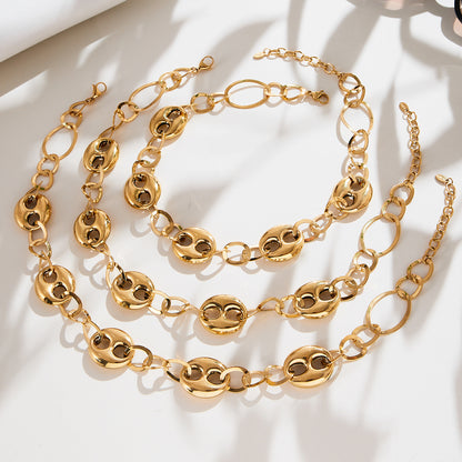 A necklace jewelry