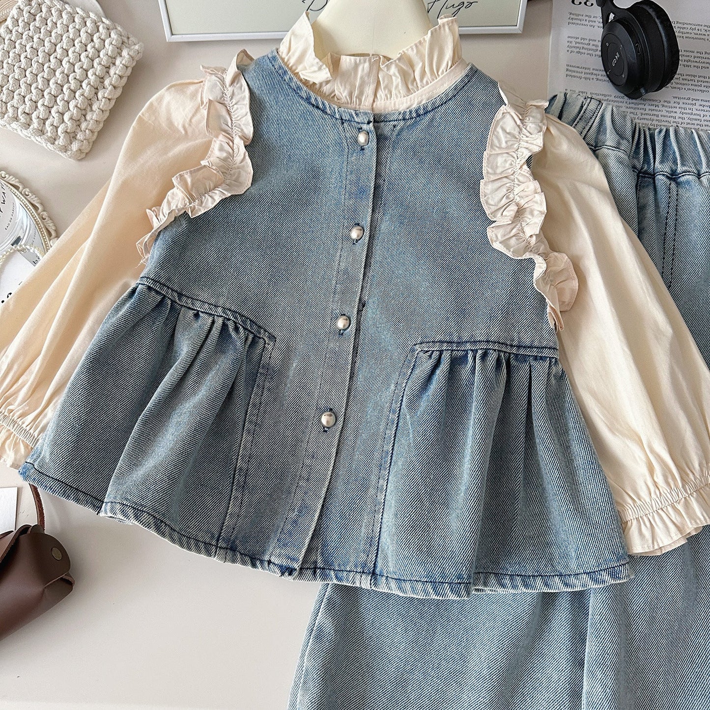 A children's set three-piece set