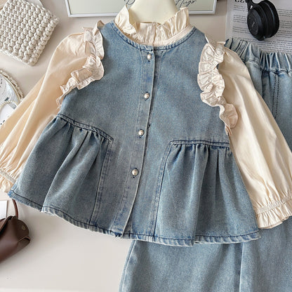 A children's set three-piece set