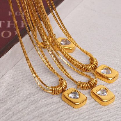 A necklace jewelry