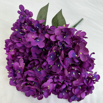 A 5 head Meiyu hydrangea decoration simulated flower wedding arrangement polished cloth fake flower hotel decoration hydrangea