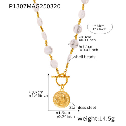 A necklace jewelry