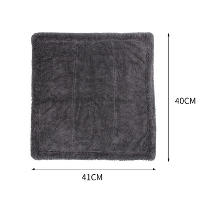 A car wash towel