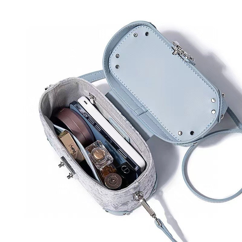 A ladies handbag