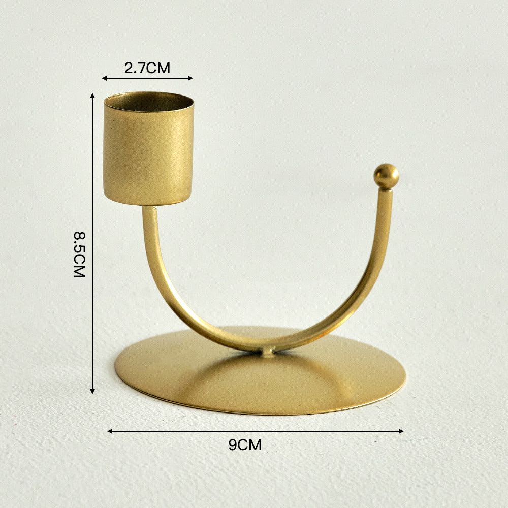 A new wrought iron U-shaped double-ended metal candle holder, dining table, candle ware, Nordic simple light luxury decorative ornament