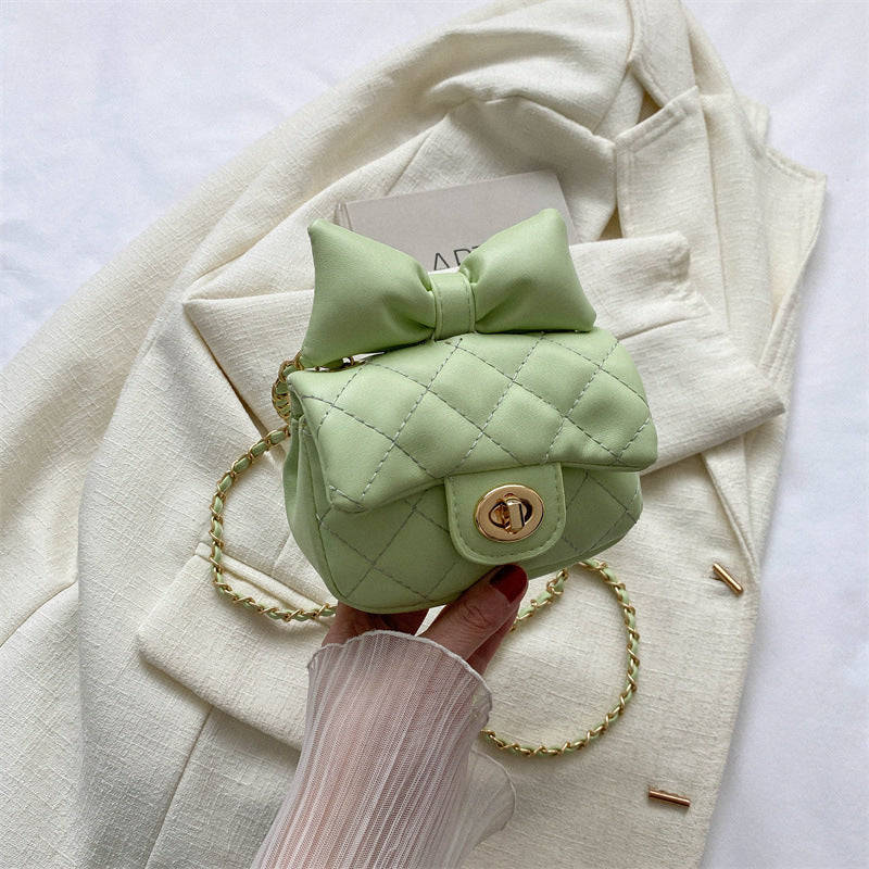 A  girl chain messenger bag - Mixbatch