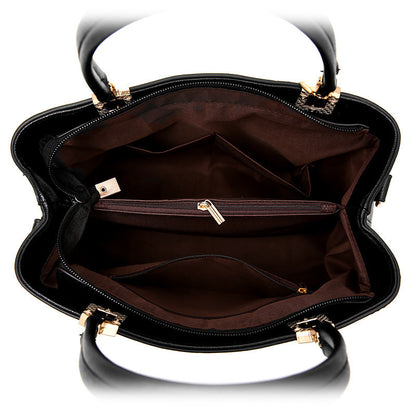 A new fashion trendy shoulder messenger bag handbag Korean version