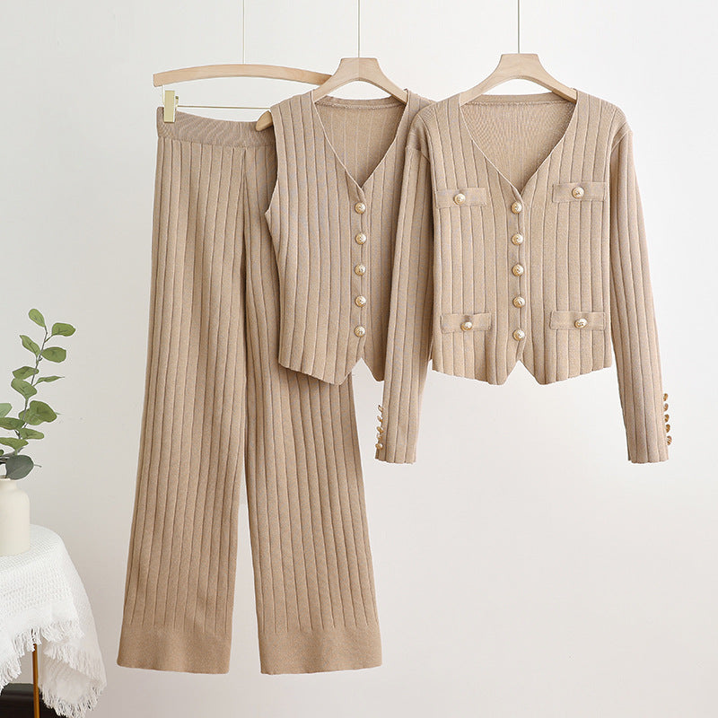 A knitted three-piece set