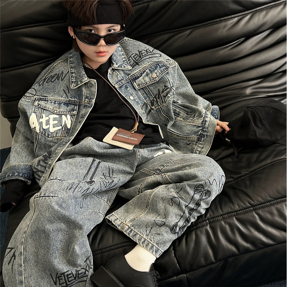 A Children's and teenagers' suit