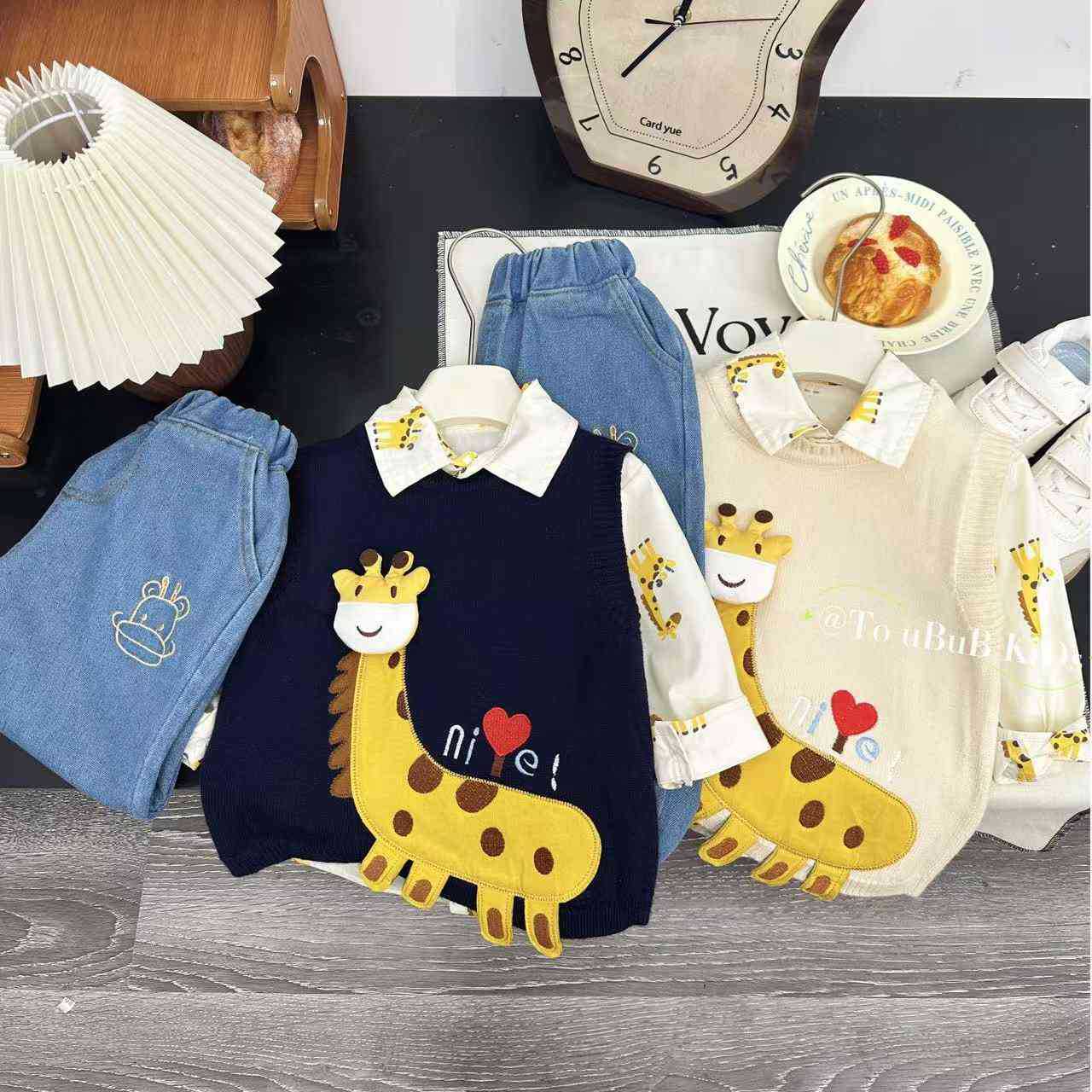 A children's set three-piece set
