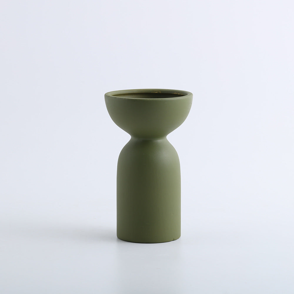 A ceramic vase decorative ornament