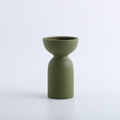 A ceramic vase decorative ornament