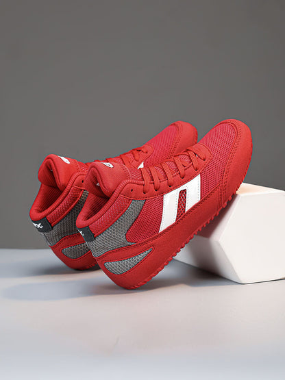 A professional boxing shoe