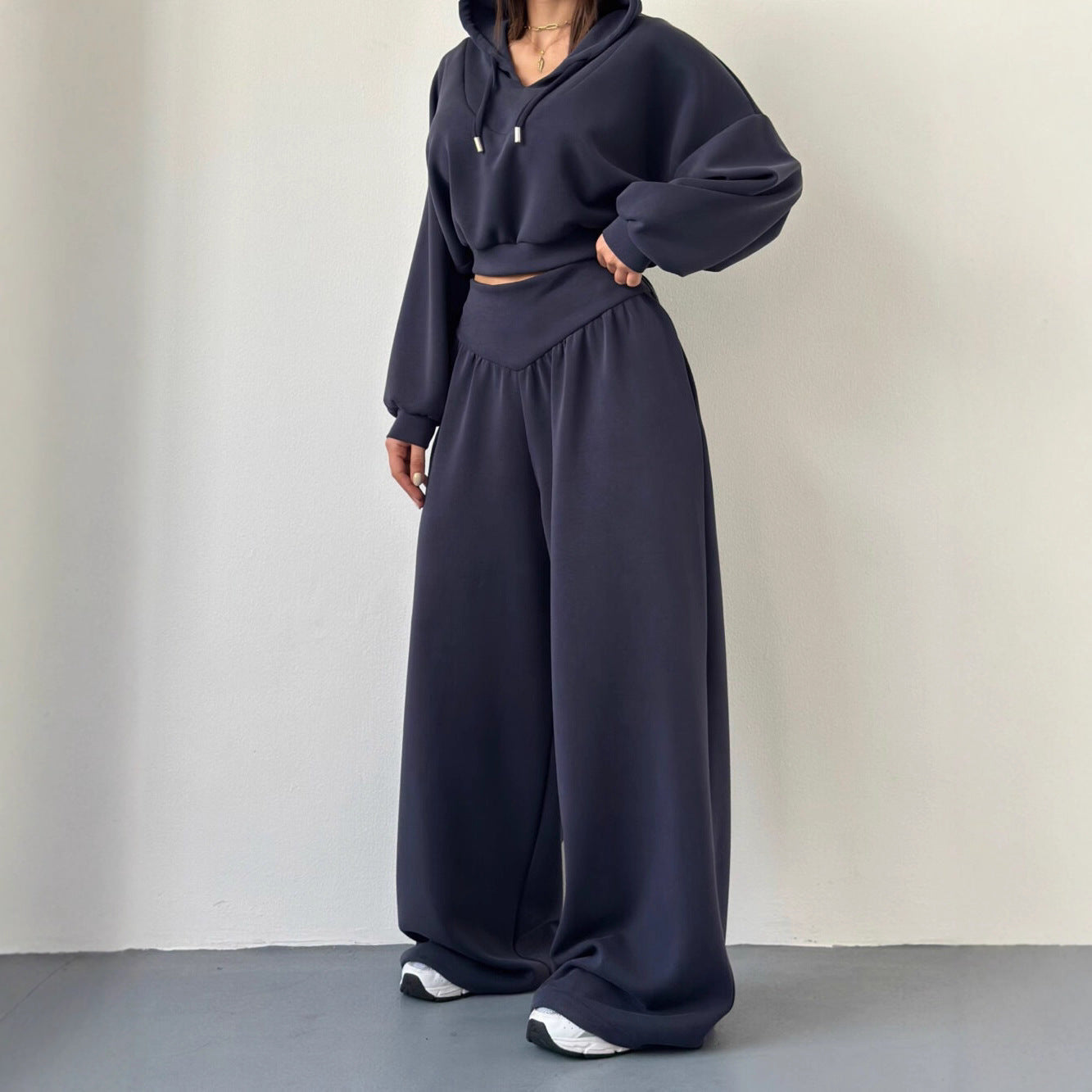 A long sleeve casual suit