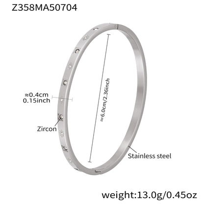 A bracelet jewelry