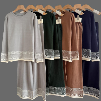 A knitted two-piece set